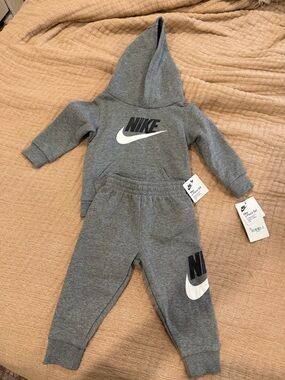 Nike Toddler Heather Gray Fleece Hoodie & Joggers Set